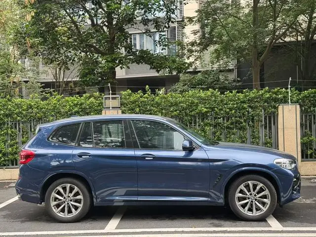 2019 BMW X3 VIN LBVTZ0103KSS02417 — фото 4