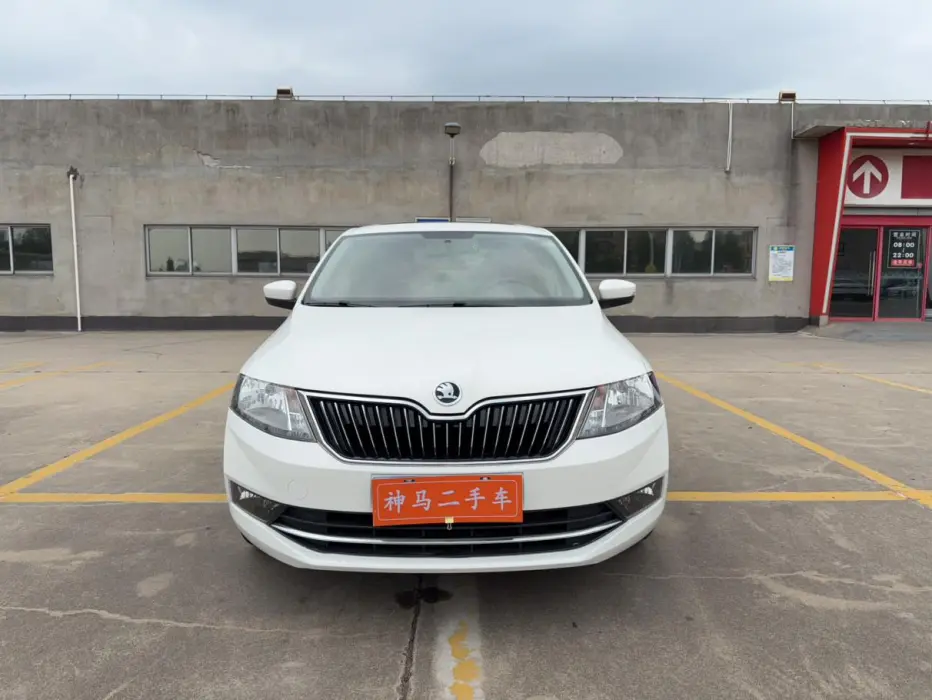 2018 SKODA RAPID VIN LSVNX4NG4JN039917 — фото 2