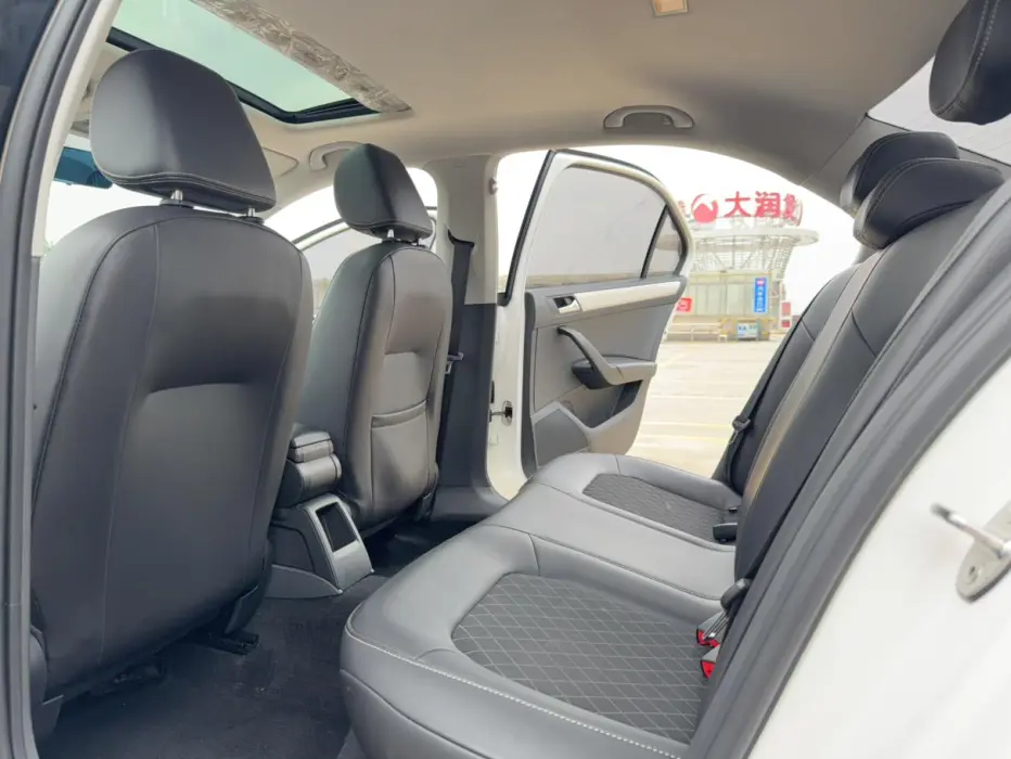 2018 SKODA RAPID VIN LSVNX4NG4JN039917 — фото 11
