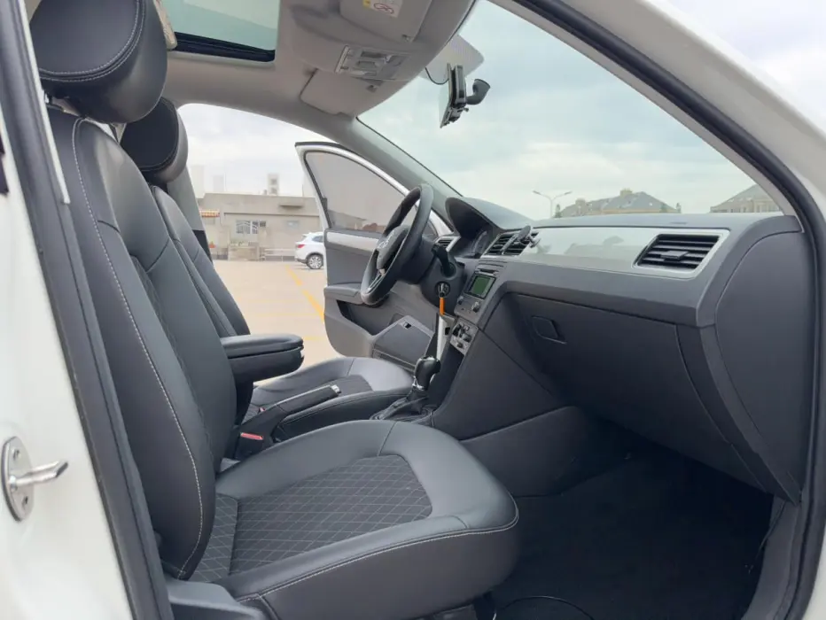 2018 SKODA RAPID VIN LSVNX4NG4JN039917 — фото 12