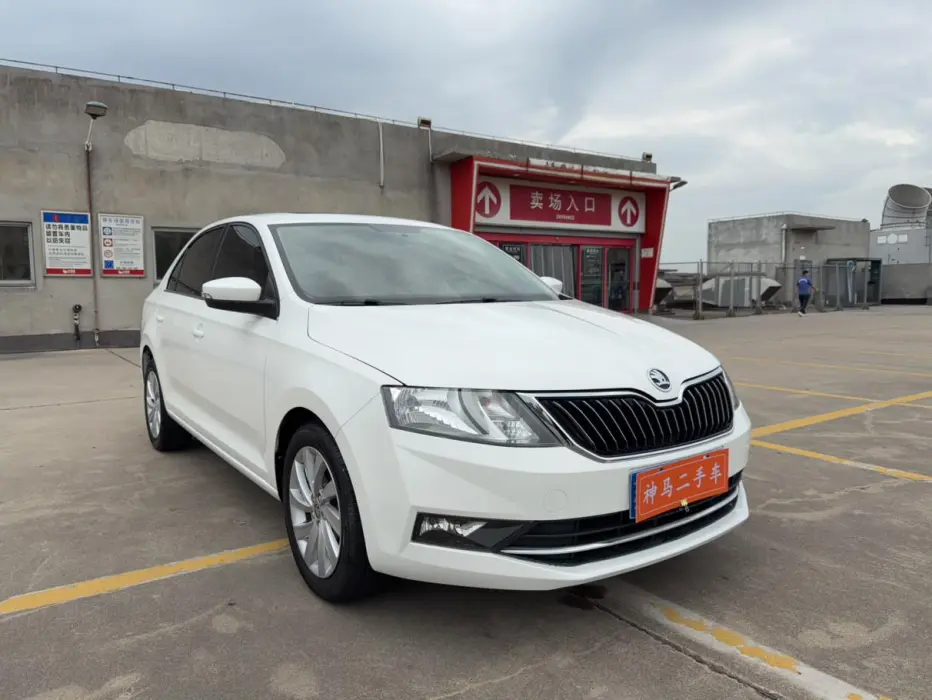 2018 SKODA RAPID VIN LSVNX4NG4JN039917 — фото 3