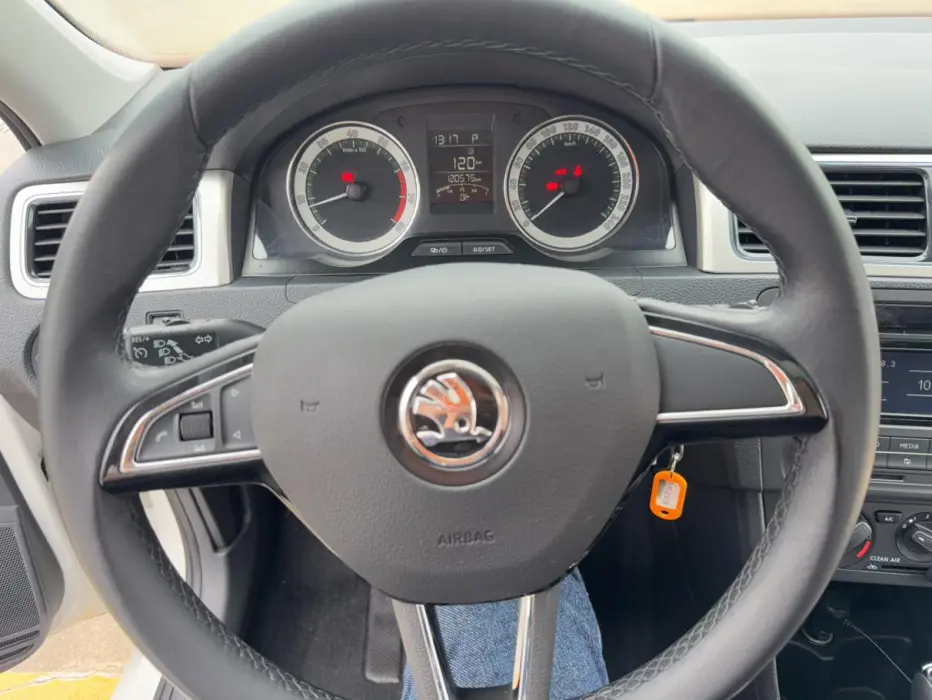 2018 SKODA RAPID VIN LSVNX4NG4JN039917 — фото 8