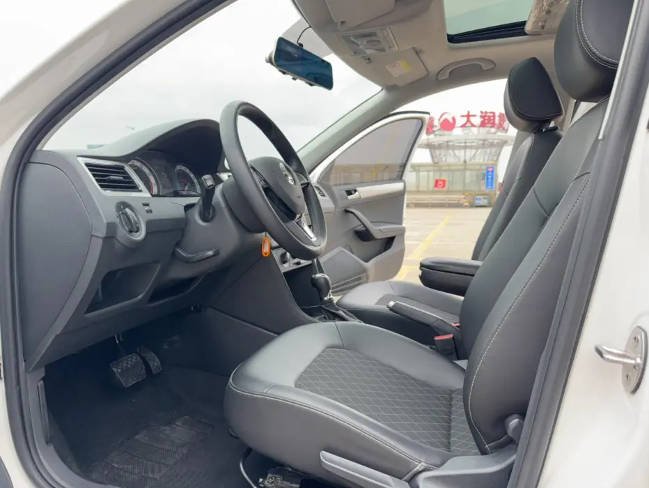 2018 SKODA RAPID VIN LSVNX4NG4JN039917 — фото 10