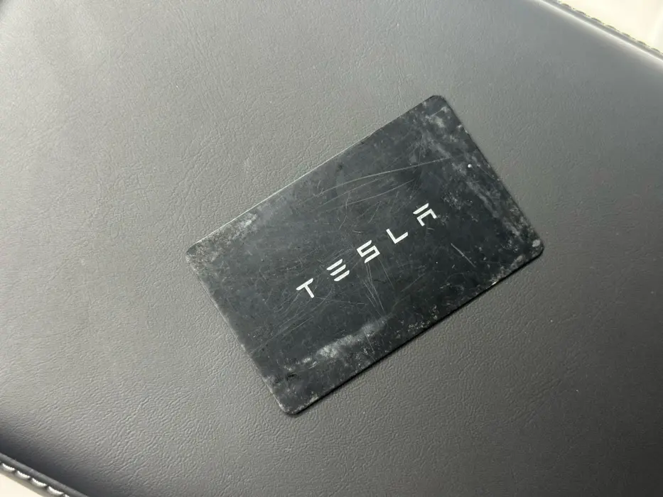 2022 TESLA MODEL Y VIN LRWYGCFS0NC284774 — фото 18