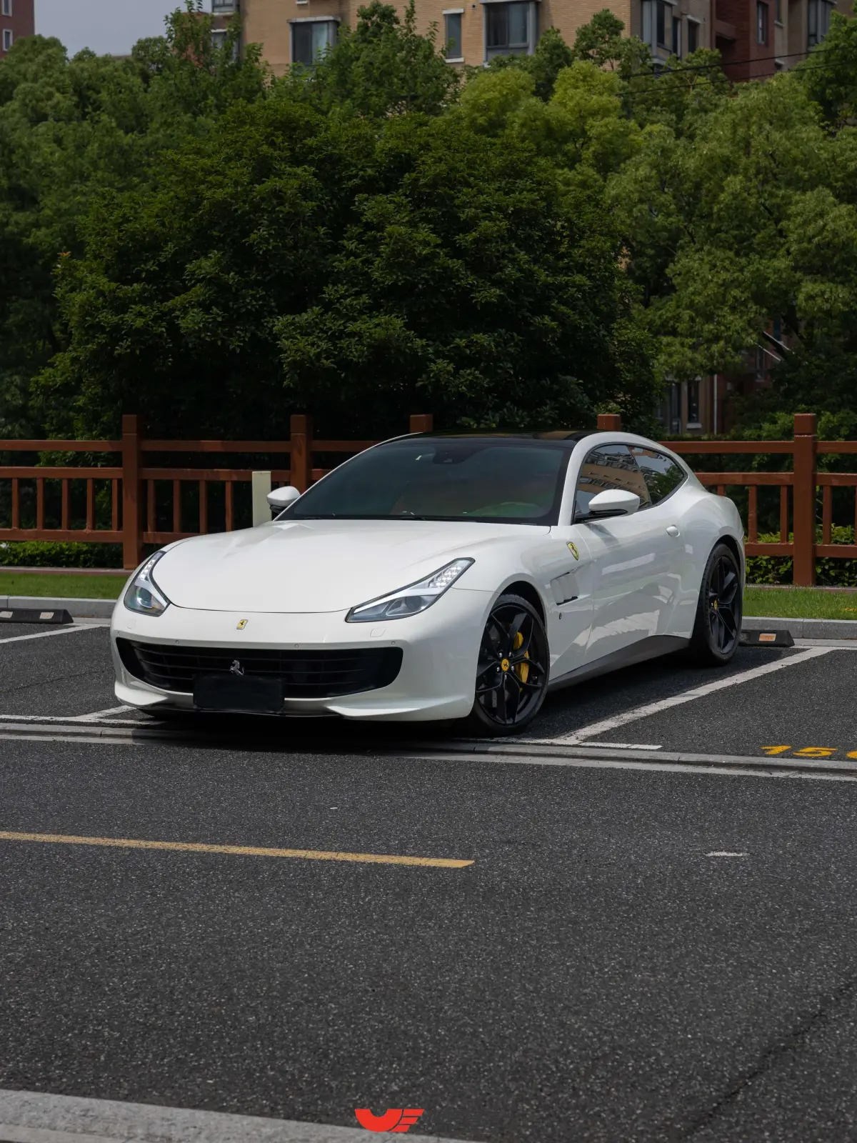 FERRARI GTC4LUSSO 2019, VIN N/A