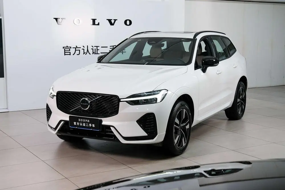 VOLVO XC60 2025, VIN N/A