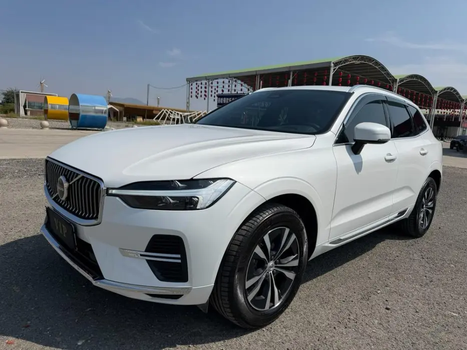 VOLVO XC60 2025, VIN N/A