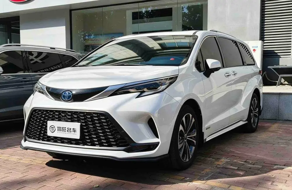 TOYOTA GRANVIA 2024, VIN N/A