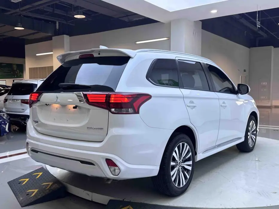 2023 MITSUBISHI OUTLANDER VIN LL66HAB02MB053696 — фото 7