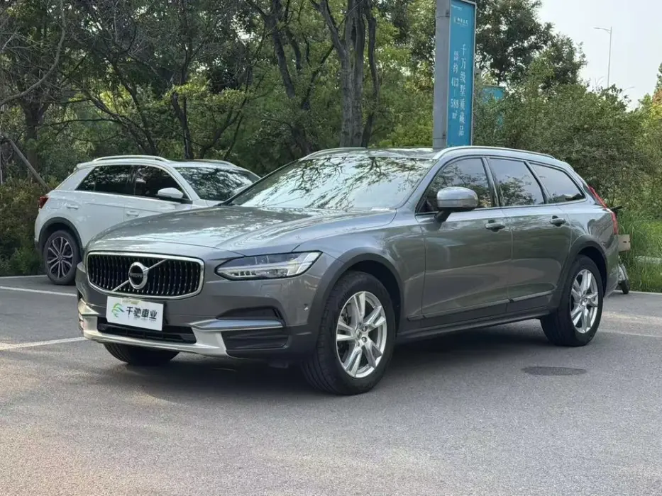 VOLVO V90 2018, VIN N/A