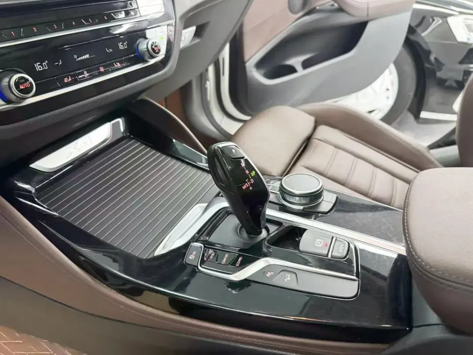 2021 BMW X4 VIN WBAUJ7108M9F55785 — фото 17