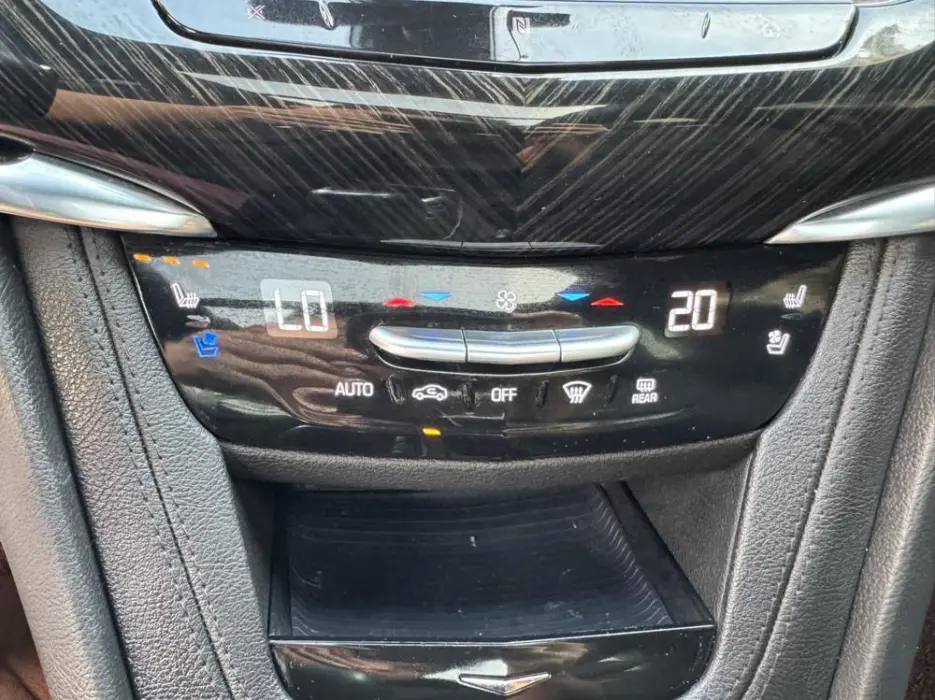 2020 CADILLAC XT6 VIN LSGNL83L6MA042629 — фото 11