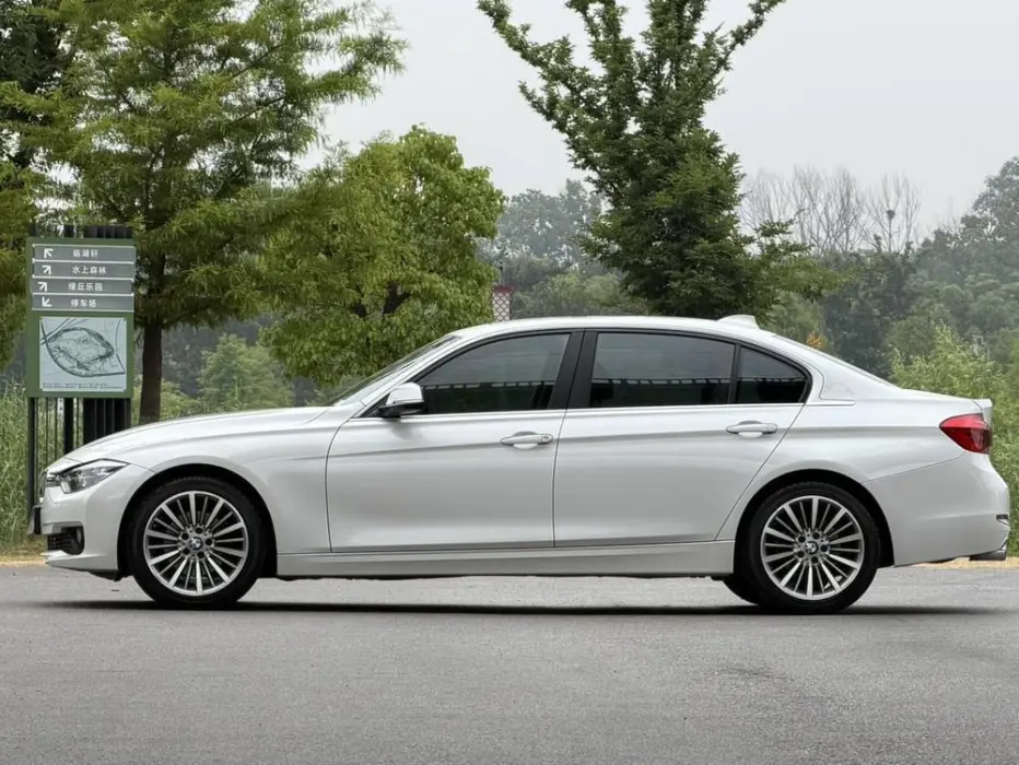 2019 BMW 3ER VIN LBV8W3101KMP39324 — фото 3