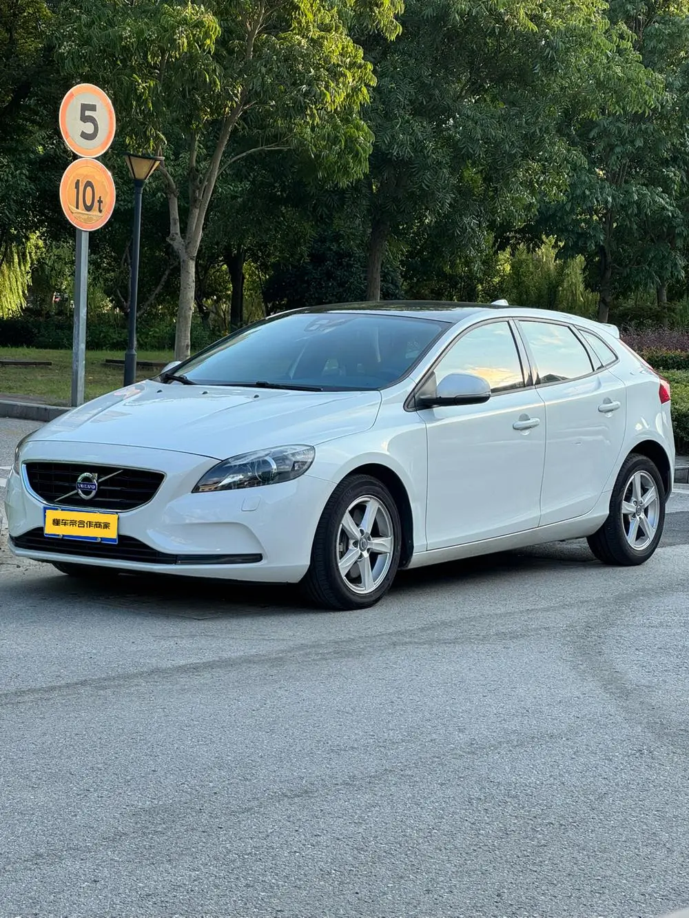 VOLVO V40 2016, VIN N/A