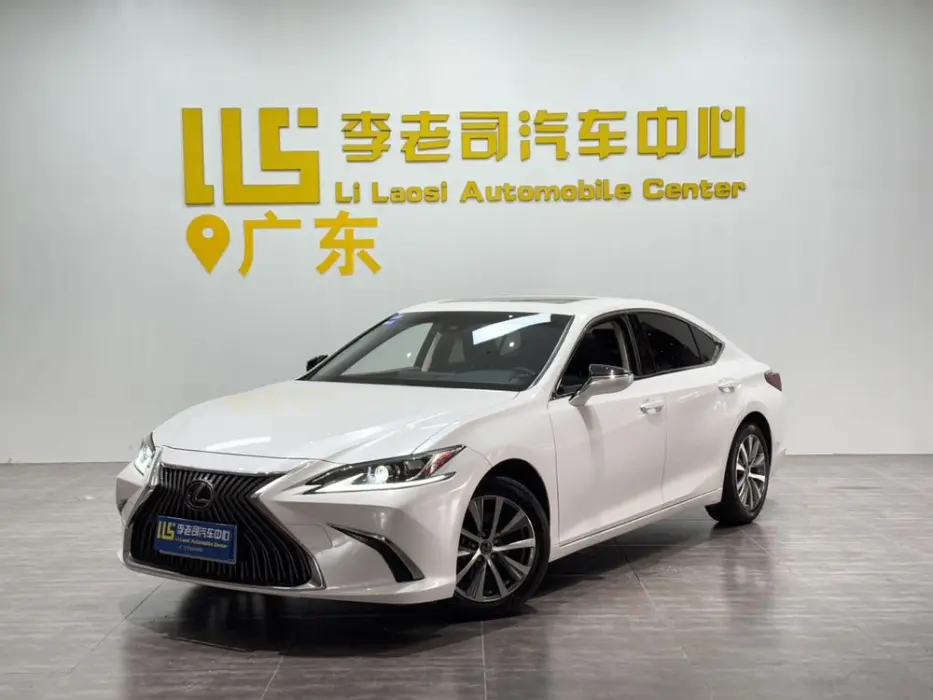 LEXUS ES 2020, VIN N/A