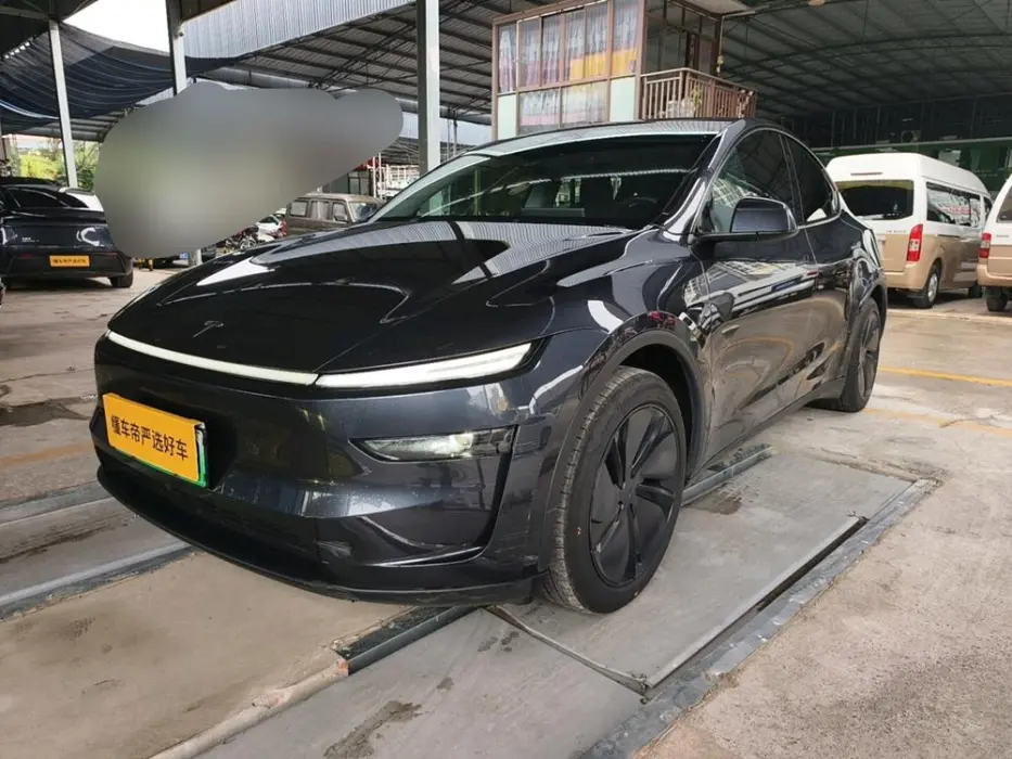 TESLA MODEL Y 2025, VIN N/A