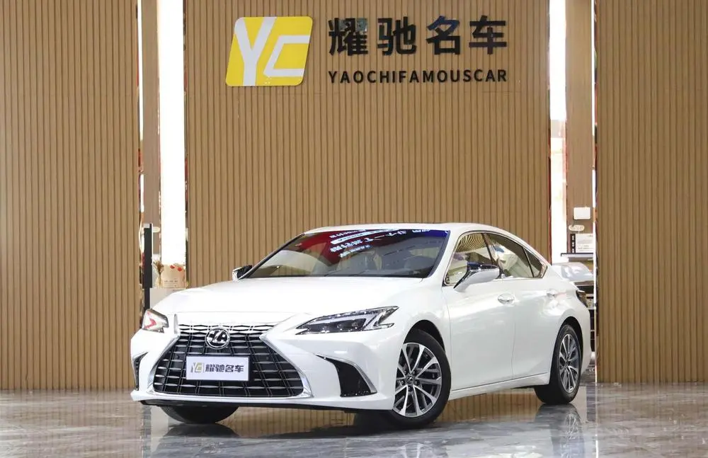 LEXUS ES 2025, VIN N/A