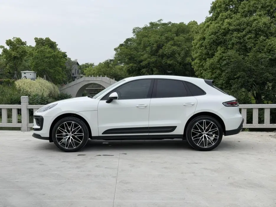 2024 PORSCHE MACAN VIN WP1AA2954RLB02889 — фото 3