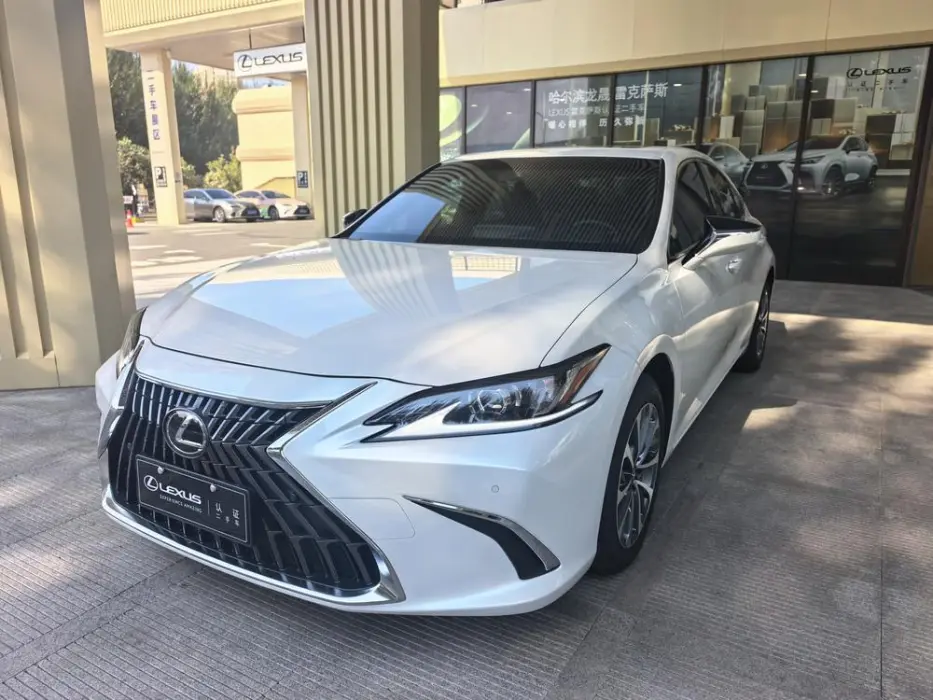 LEXUS ES 2022, VIN N/A