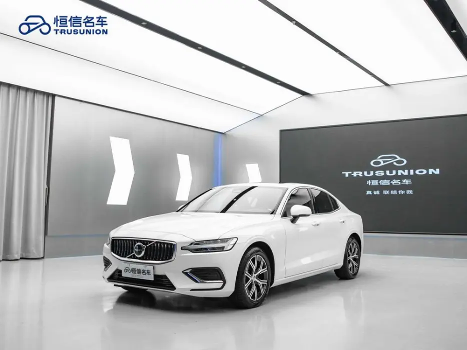 VOLVO S60 2024, VIN N/A