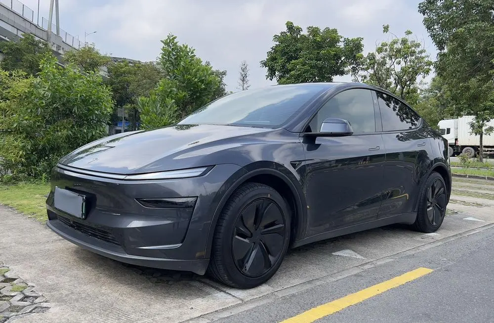TESLA MODEL Y 2025, VIN N/A