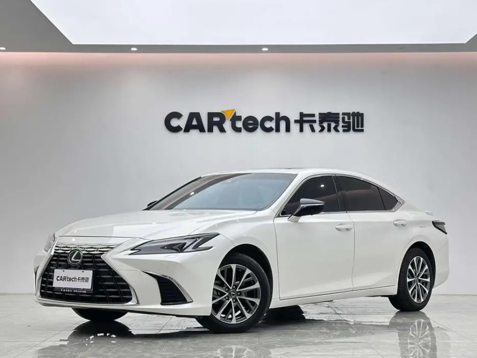 LEXUS ES 2025, VIN N/A