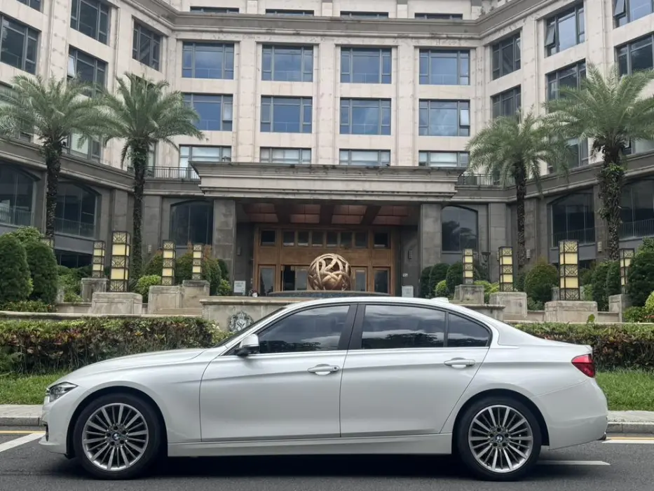 2019 BMW 3ER VIN LBV8W3109KMP39846 — фото 4