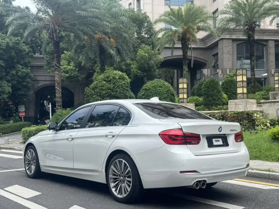 2019 BMW 3ER VIN LBV8W3109KMP39846 — фото 5