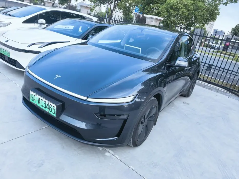 TESLA MODEL Y 2025, VIN N/A