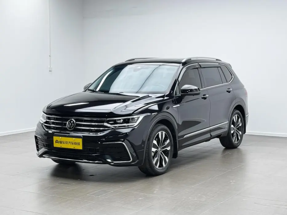 VOLKSWAGEN TIGUAN 2023, VIN N/A