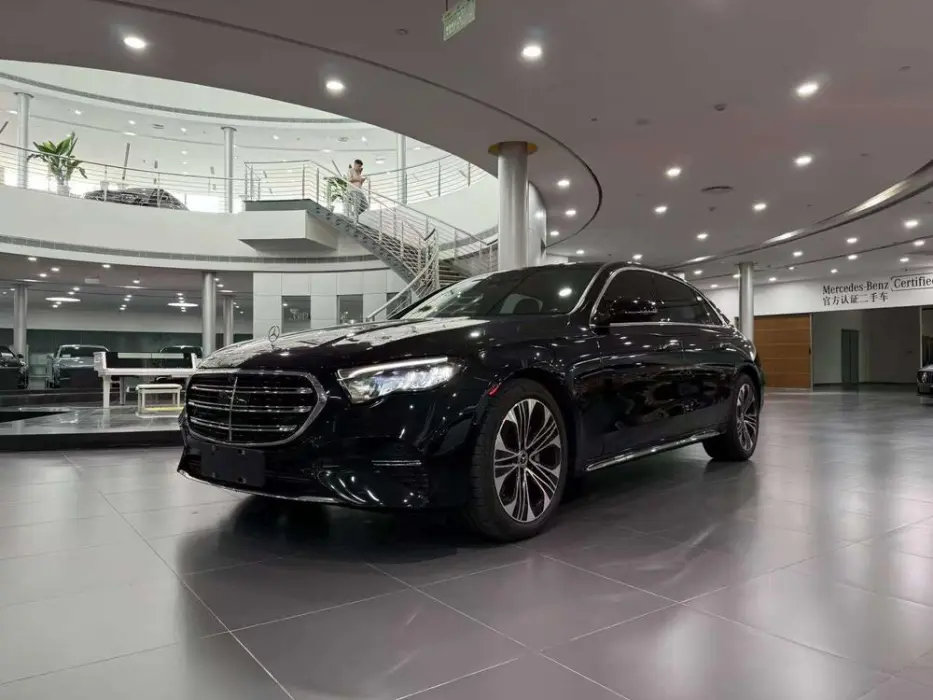 MERCEDES-BENZ E-KLASSE 2025, VIN N/A