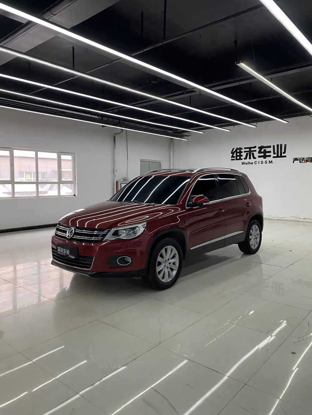 VOLKSWAGEN TIGUAN 2010, VIN N/A
