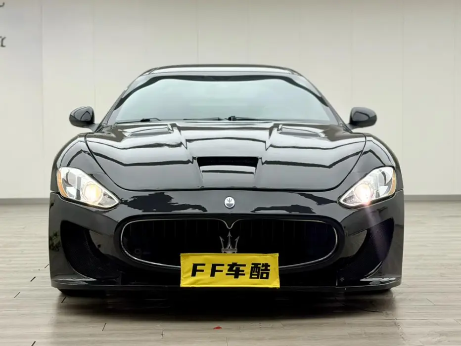 2013 MASERATI GRANTURISMO VIN ZAMGH45E6C0063574 — фото 2