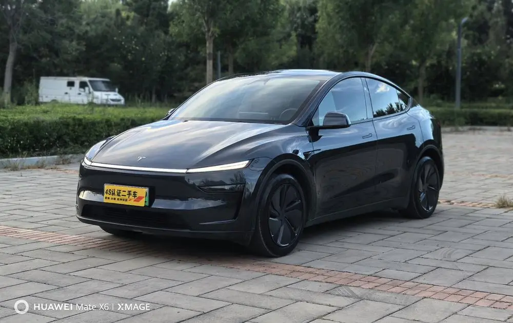 TESLA MODEL Y 2025, VIN N/A