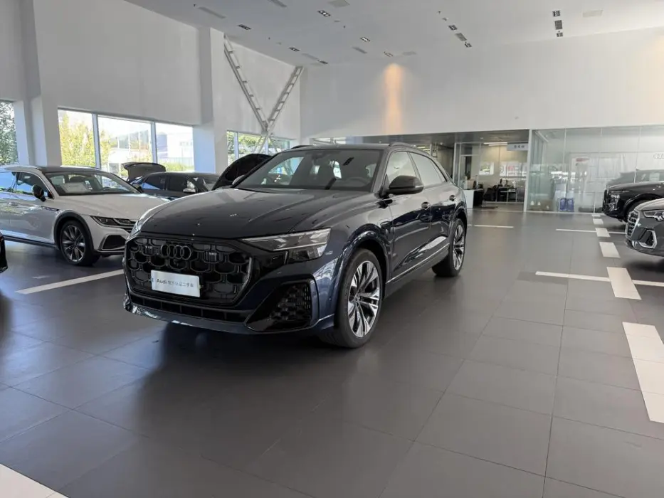 AUDI Q8 2025, VIN N/A