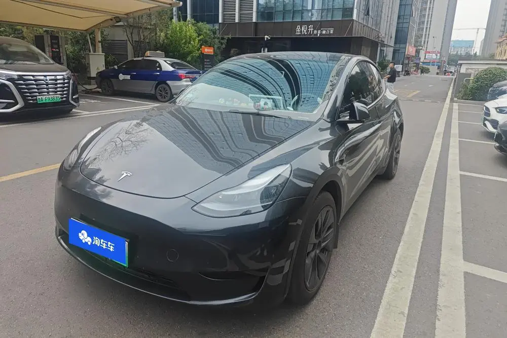 TESLA MODEL Y 2025, VIN N/A
