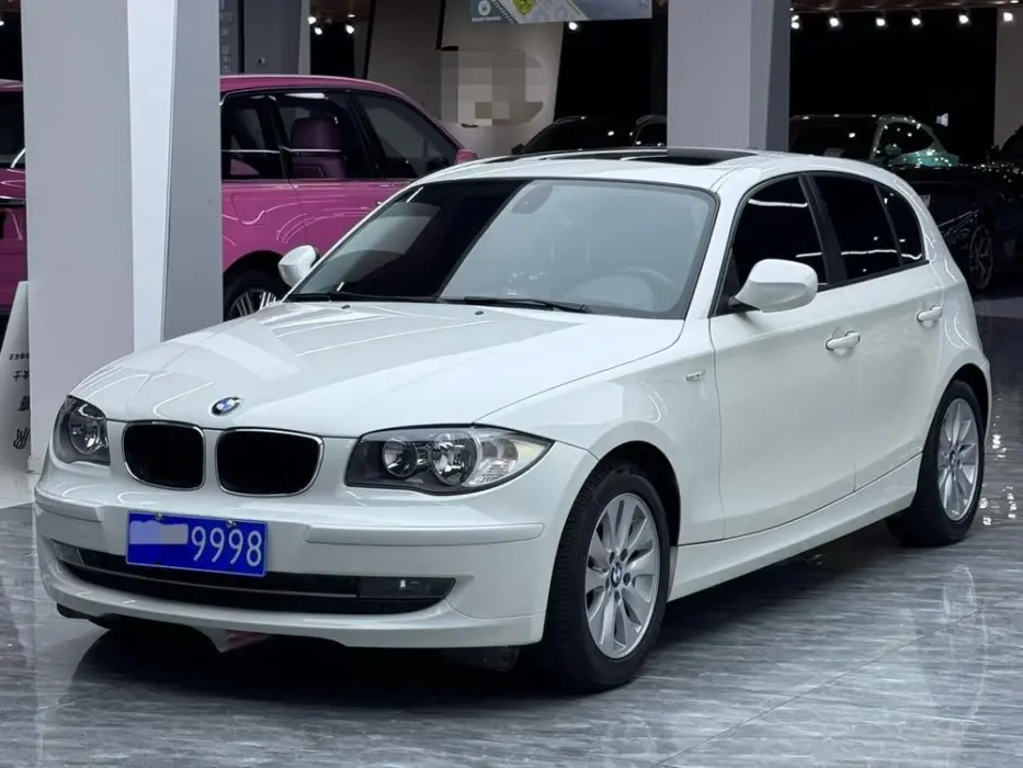 BMW 1 SERIES 2011, VIN N/A