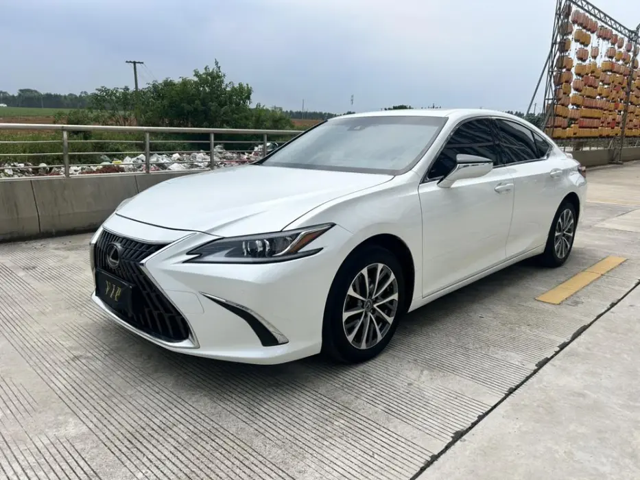 LEXUS ES 2023, VIN N/A