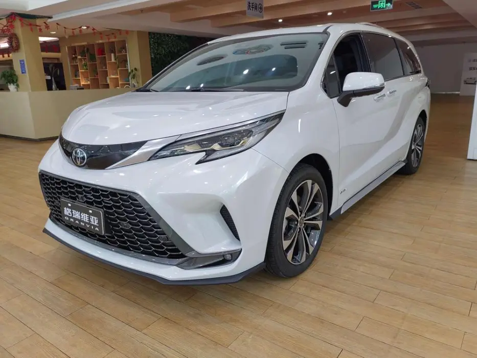 TOYOTA GRANVIA 2024, VIN N/A