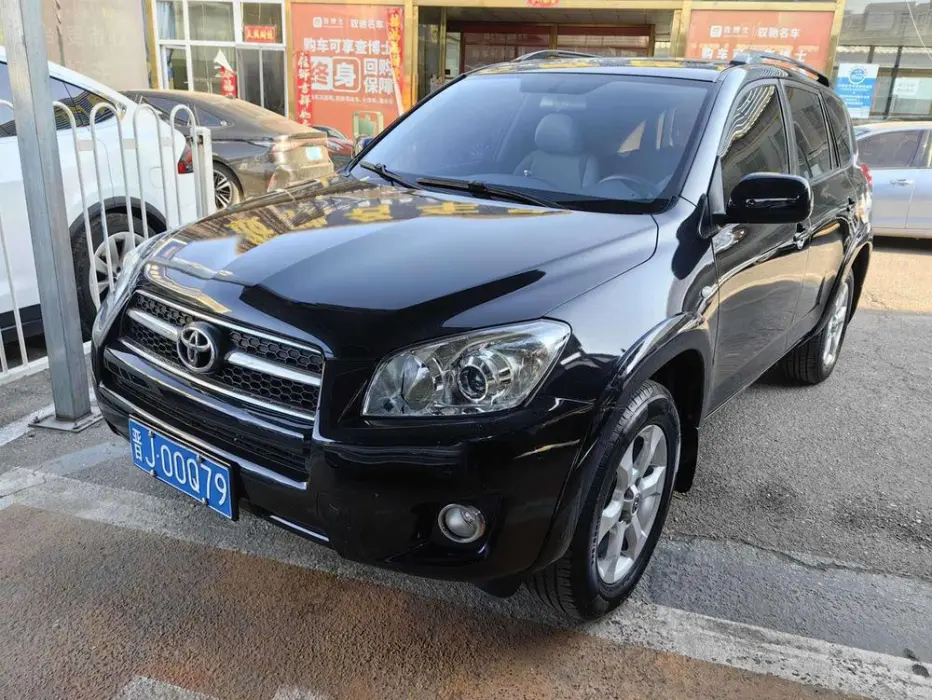 TOYOTA RAV 4 2011, VIN N/A