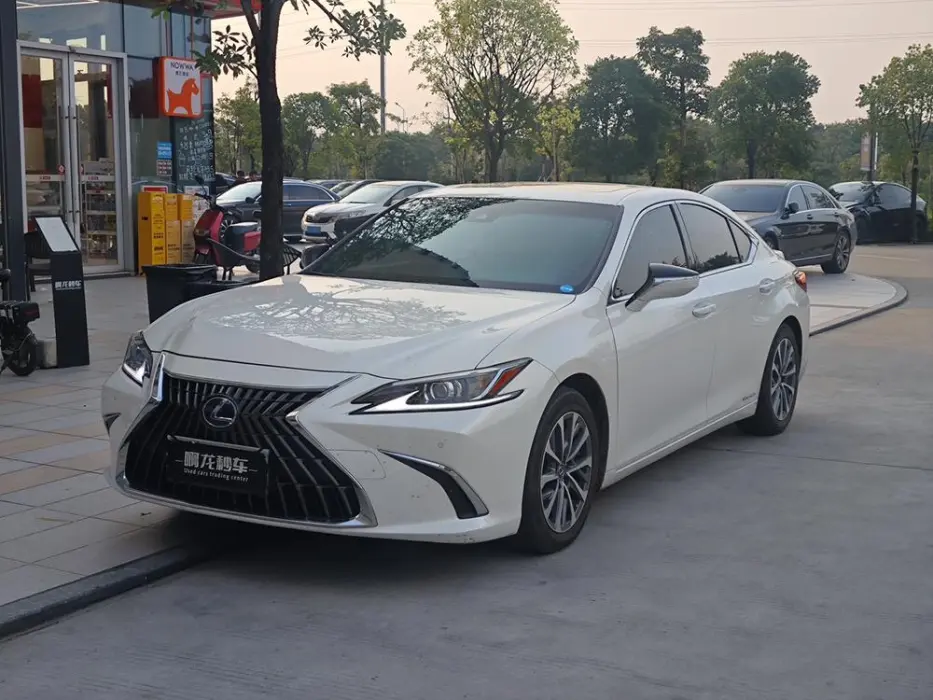 LEXUS ES 2022, VIN N/A