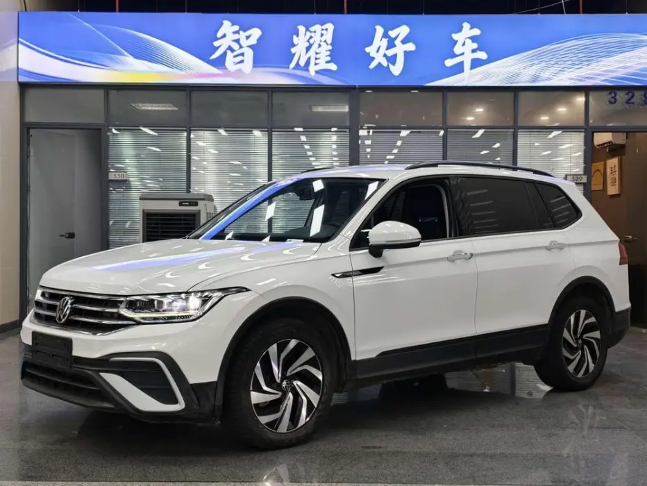 VOLKSWAGEN TIGUAN 2022, VIN N/A