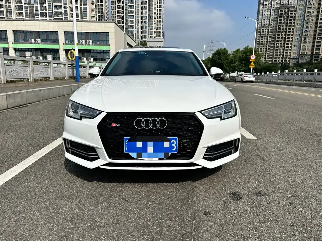 AUDI A4 2019, VIN N/A